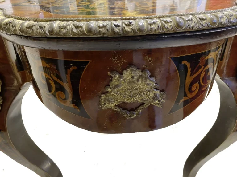 tavolino-intarsiato-in-varie-essenze-di-legno-arredamento-d-epoca-messina-(8)